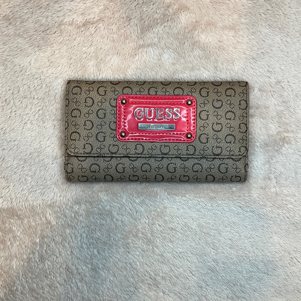 Vintage Guess Trifold Wallet
